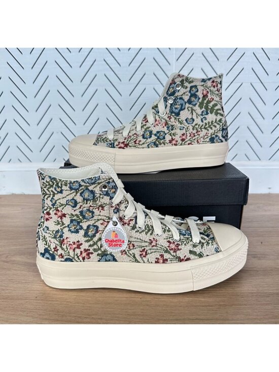 Converse Shoes - ⭐Converse Chuck Taylor Lift Platform 11 Women Sneakers Floral Tapestry A11992C